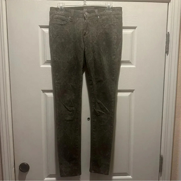 PAIGE Denim - Women’s Paige Jeans Verdugo Ultra Skinny‎ Paisley Print. Size 28.